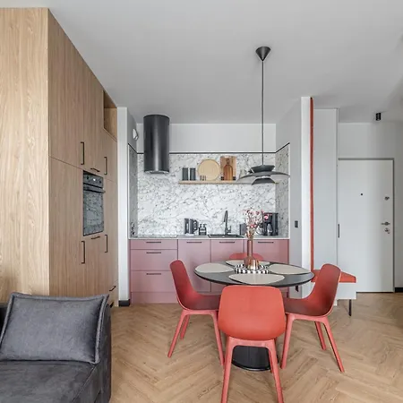 100cznia Apartment